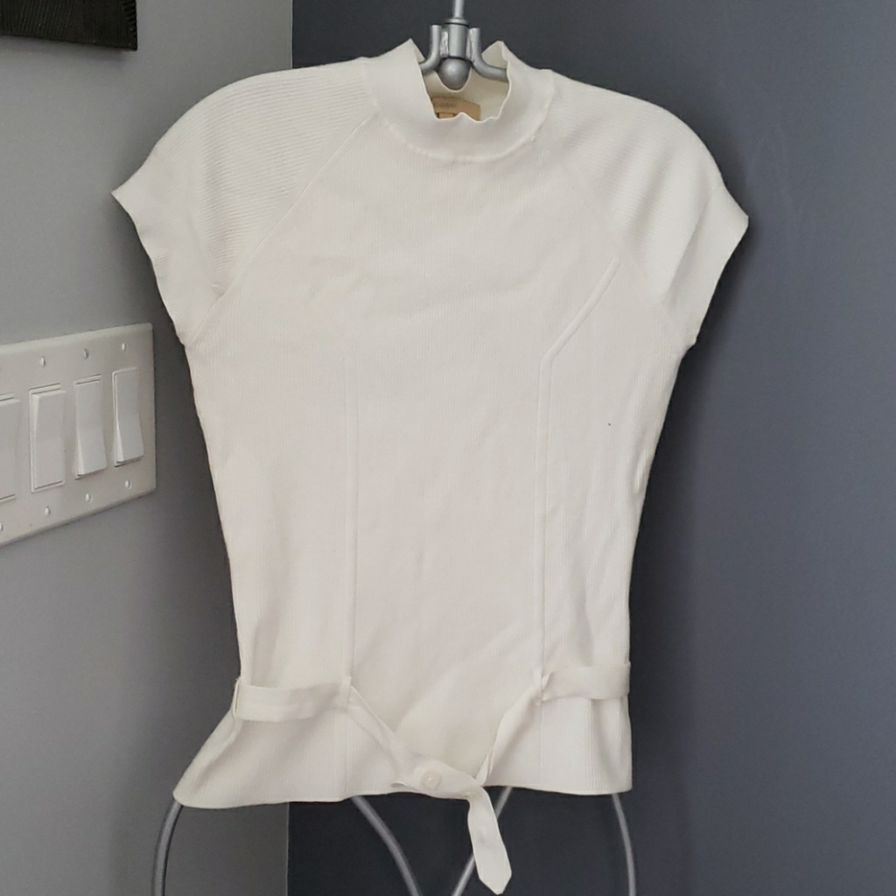 White top with belt